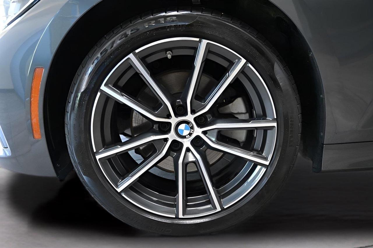 BMW 3 Series 330i xDrive Sedan 2019