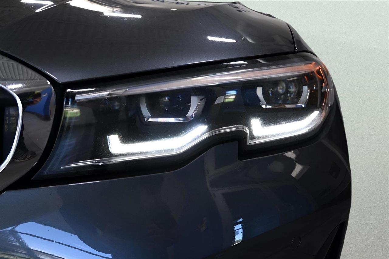 BMW 3 Series 330i xDrive Sedan 2019