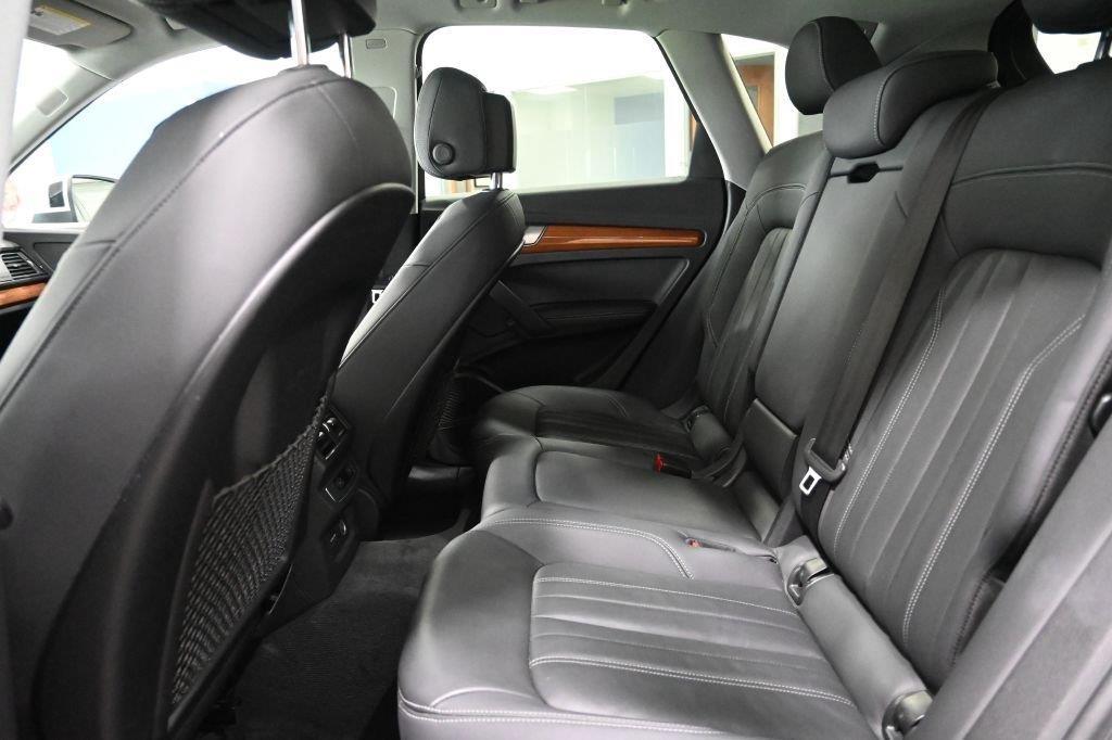 Audi Q5 Premium Plus 45 TFSI quattro 2021