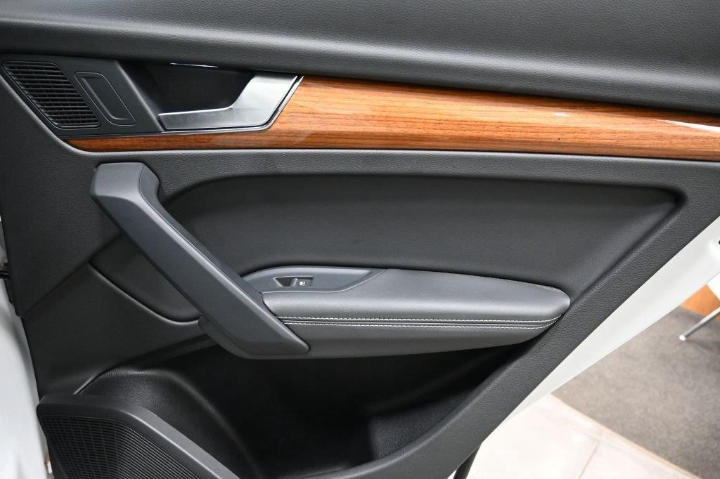 Audi Q5 Premium Plus 45 TFSI quattro 2021