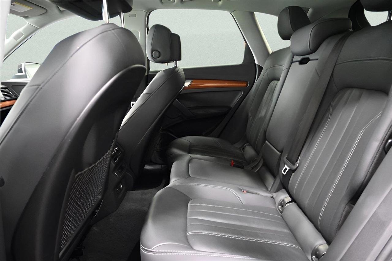 Audi Q5 Premium Plus 45 TFSI quattro 2021