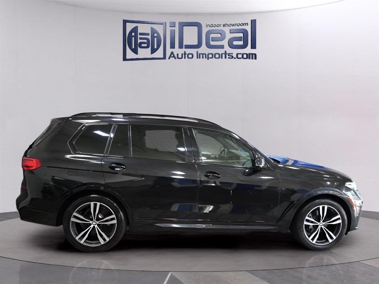 BMW X7 xDrive40i Sports Activity Vehicle 2020