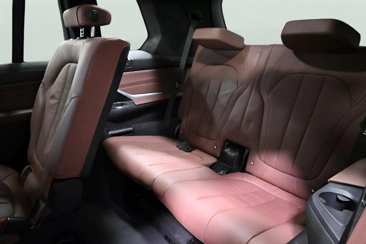 BMW X7 xDrive40i Sports Activity Vehicle 2020