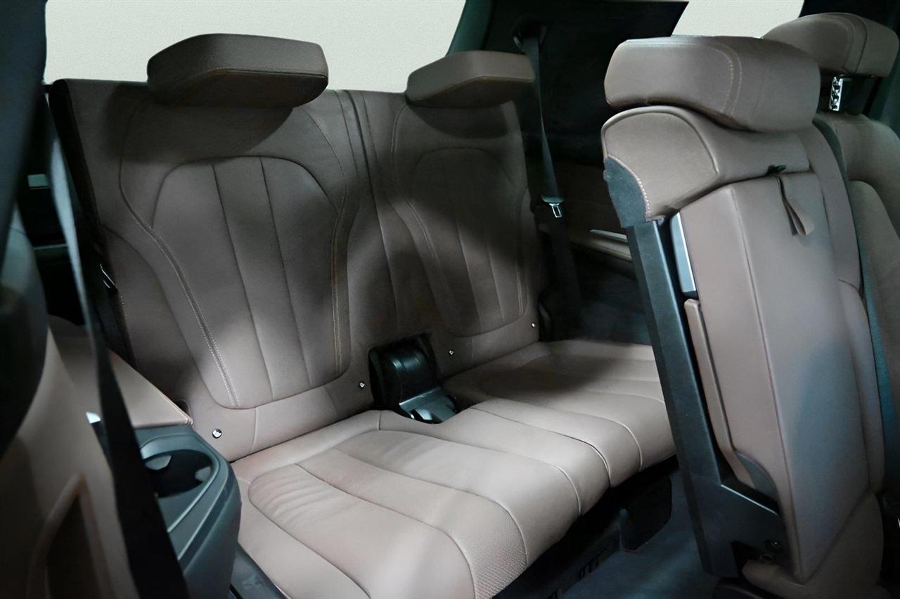 BMW X7 xDrive40i Sports Activity Vehicle 2020