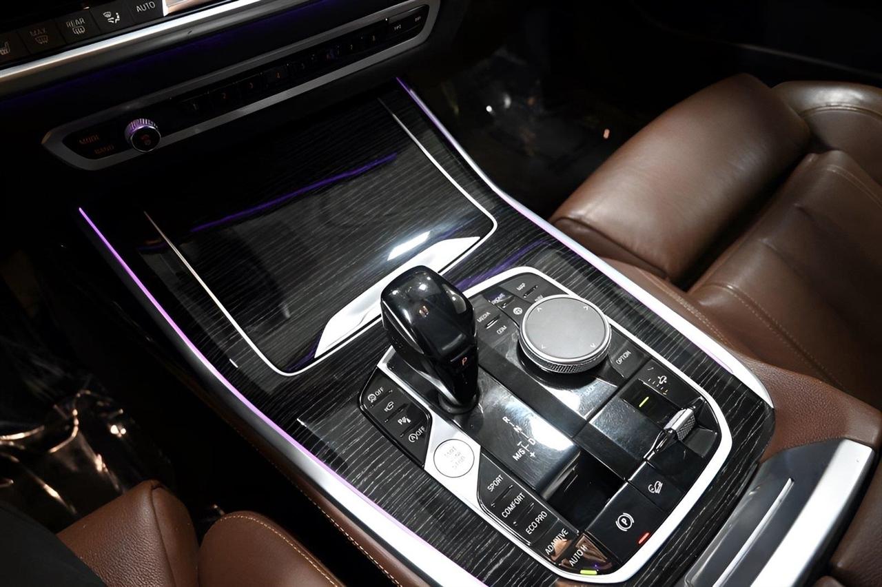 BMW X7 xDrive40i Sports Activity Vehicle 2020