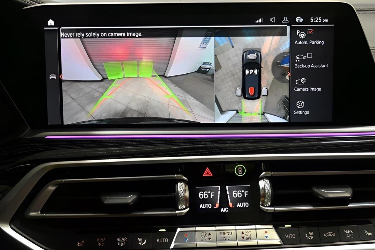 BMW X7 xDrive40i Sports Activity Vehicle 2020