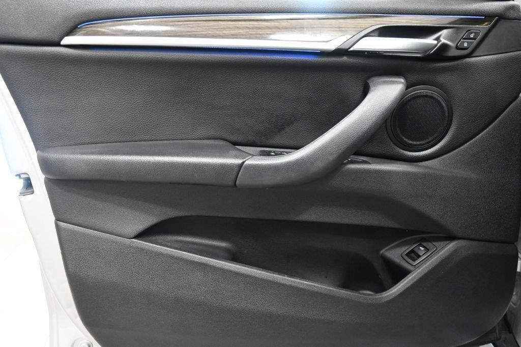 BMW X1 xDrive28i Sports Activity Vehicle 2021
