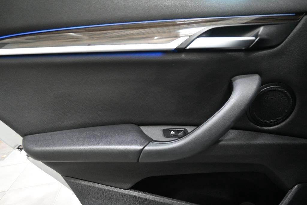 BMW X1 xDrive28i Sports Activity Vehicle 2021