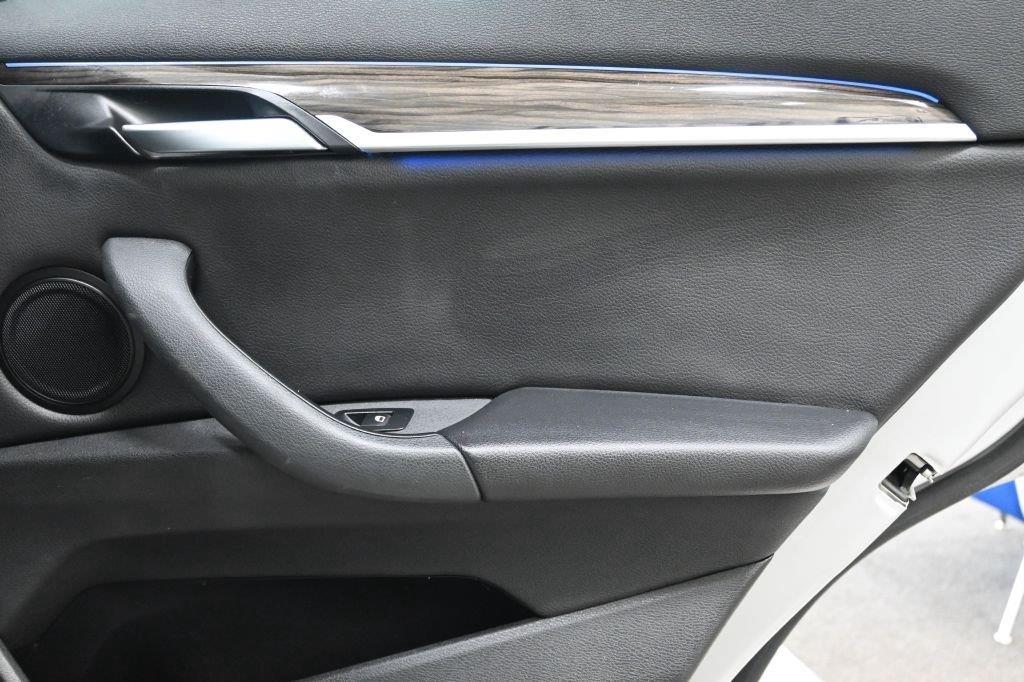 BMW X1 xDrive28i Sports Activity Vehicle 2021