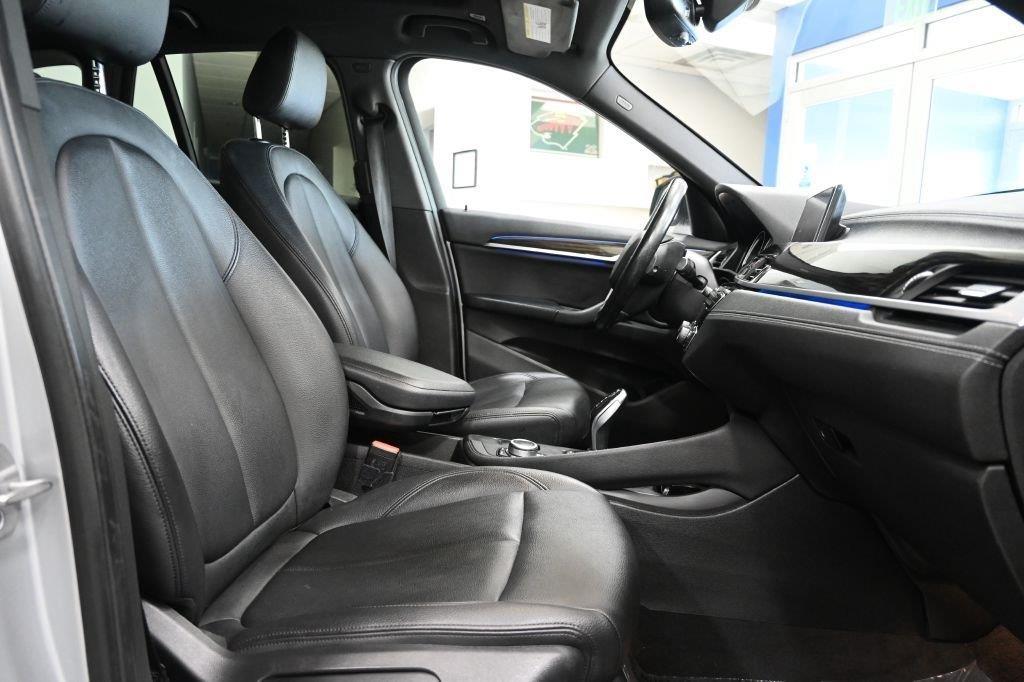 BMW X1 xDrive28i Sports Activity Vehicle 2021