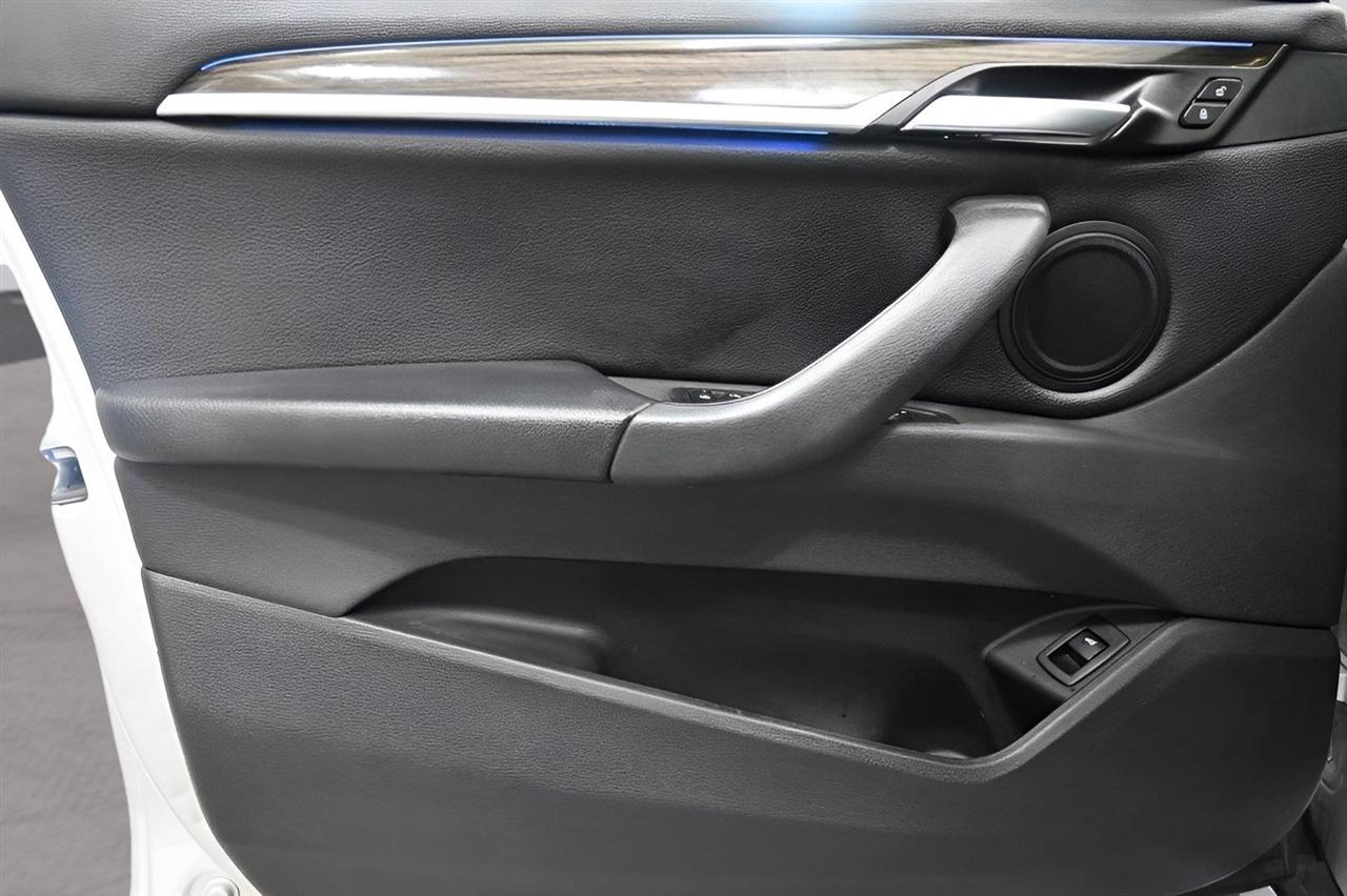BMW X1 xDrive28i Sports Activity Vehicle 2021