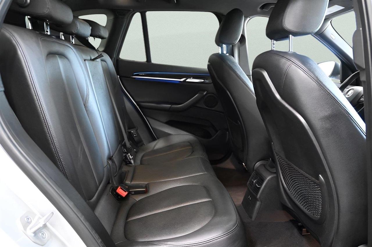 BMW X1 xDrive28i Sports Activity Vehicle 2021