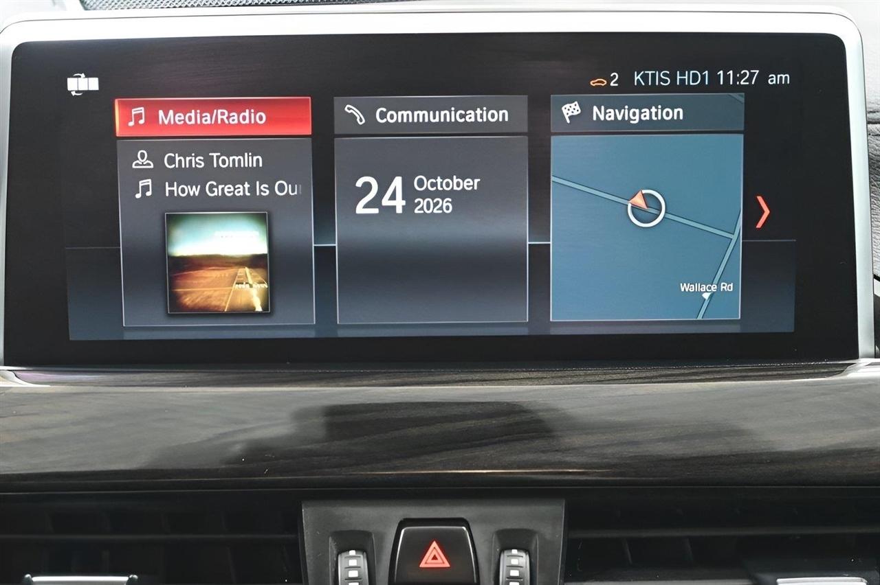 BMW X1 xDrive28i Sports Activity Vehicle 2021