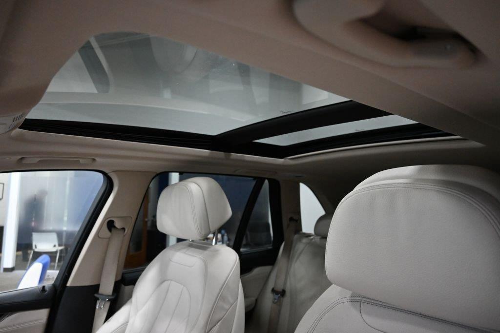 BMW X5 AWD 4dr xDrive50i 2015