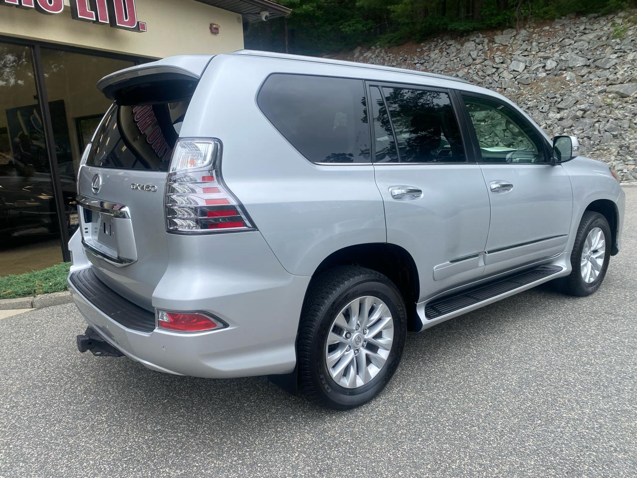 Lexus GX 460 Base 2019