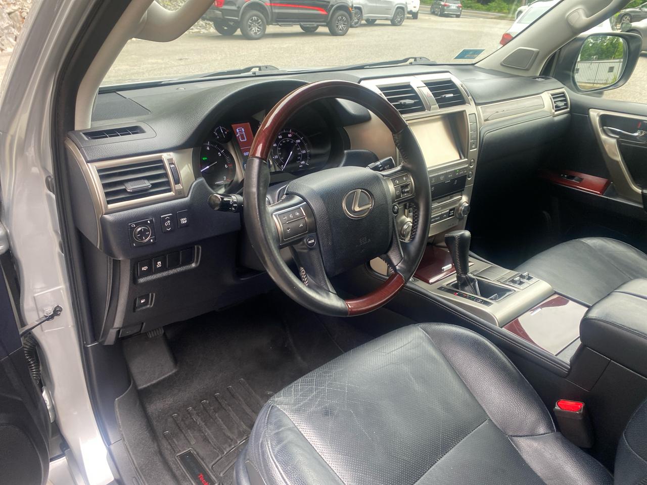 Lexus GX 460 Base 2019