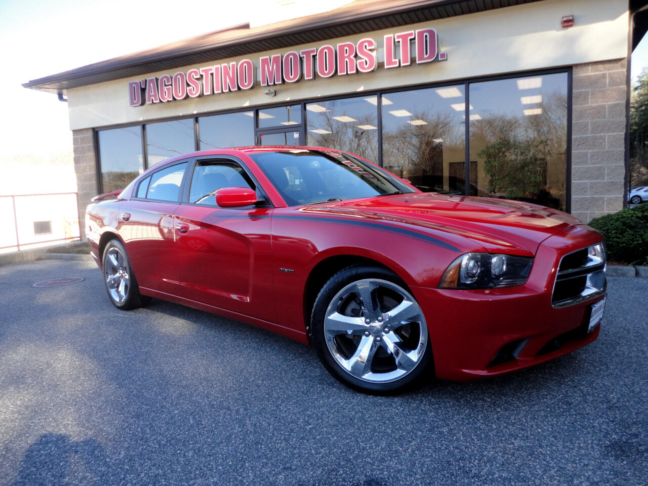 Dodge Charger 4dr Sdn RT Max RWD 2012