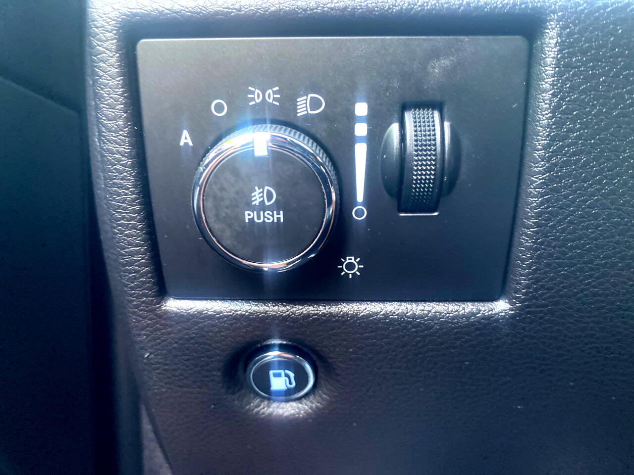 Jeep Grand Cherokee Overland 4WD 2020 Jeep Grand Cherokee Overland 4WD 2020