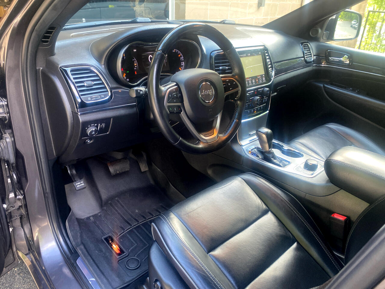 Jeep Grand Cherokee Overland 4WD 2020 Jeep Grand Cherokee Overland 4WD 2020