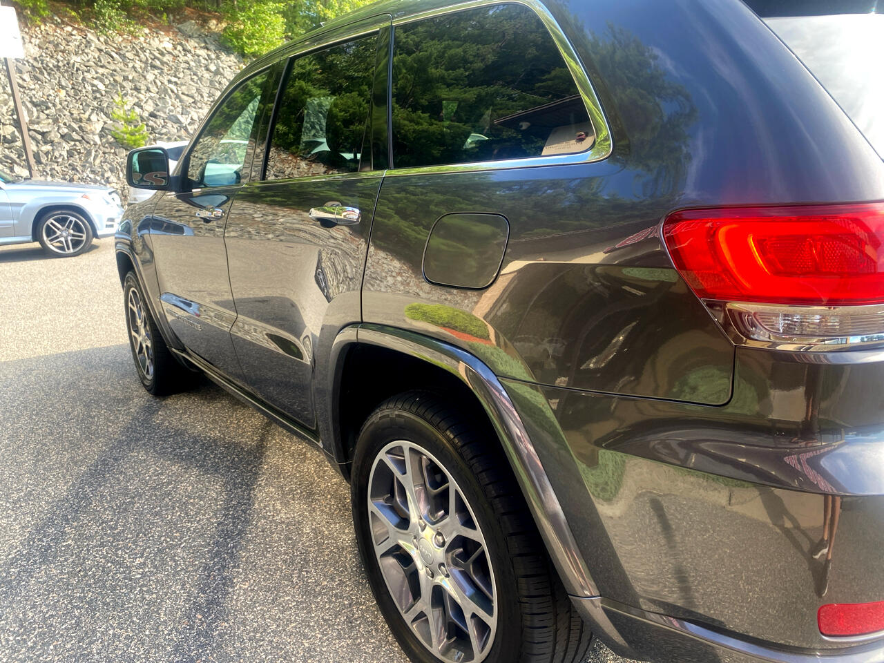 Jeep Grand Cherokee Overland 4WD 2020 Jeep Grand Cherokee Overland 4WD 2020