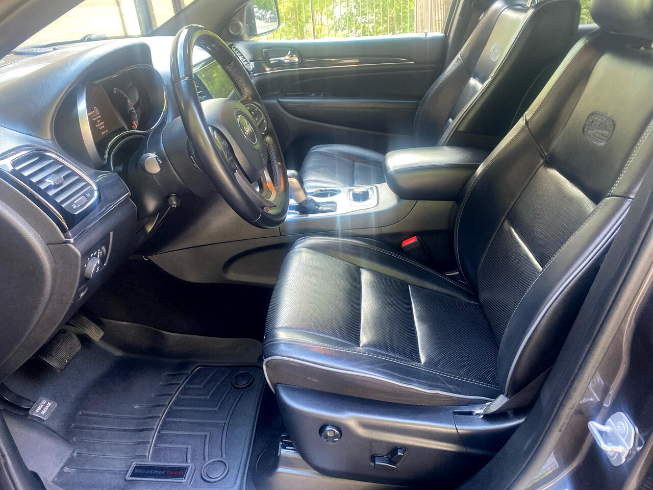 Jeep Grand Cherokee Overland 4WD 2020 Jeep Grand Cherokee Overland 4WD 2020