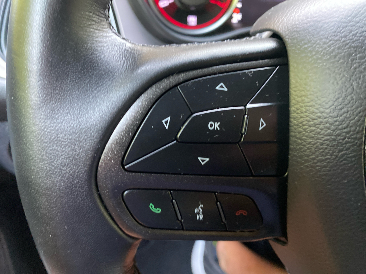 2022 Dodge Challenger SXT AWD photo 8