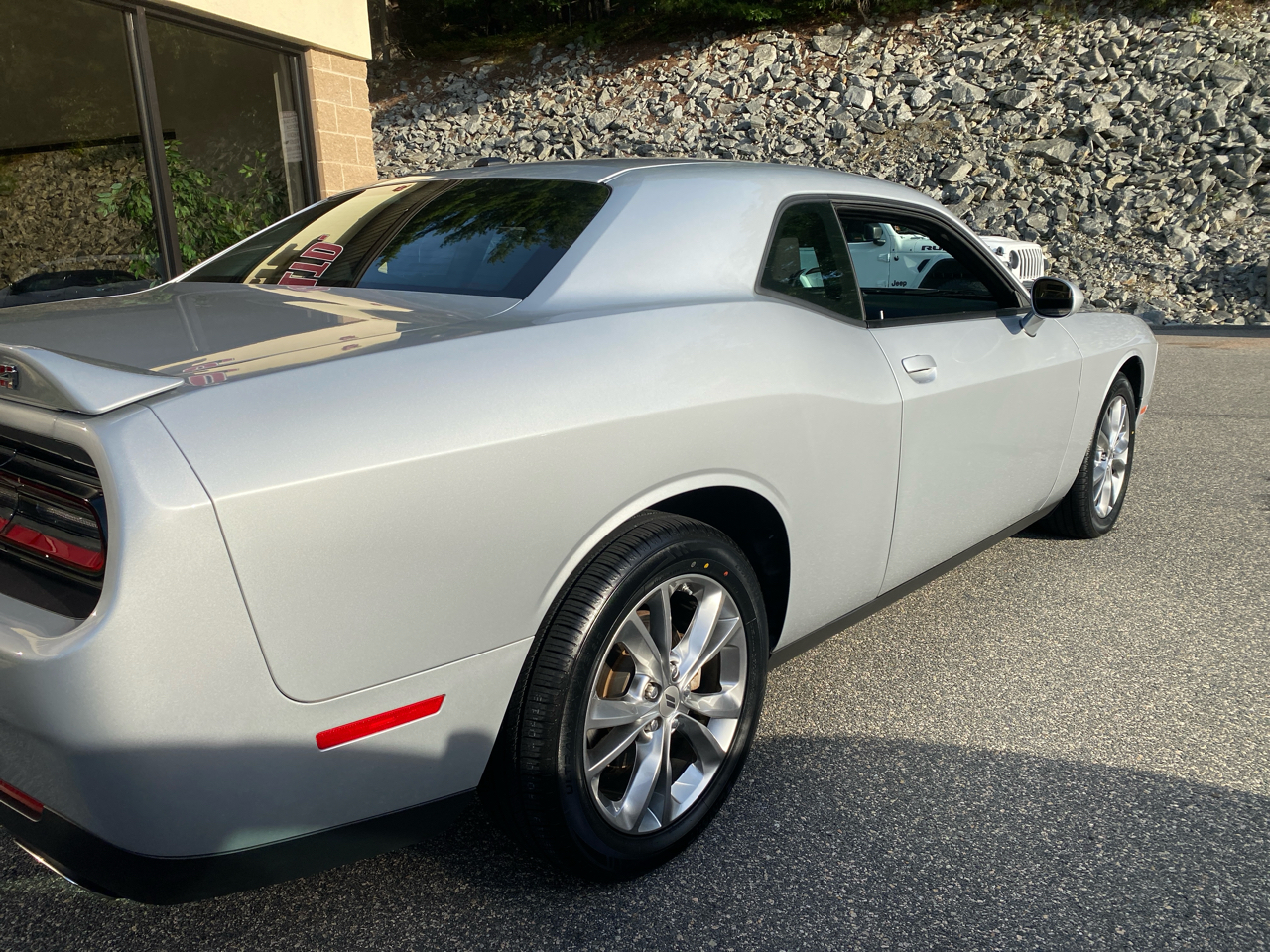 2022 Dodge Challenger SXT AWD photo 26