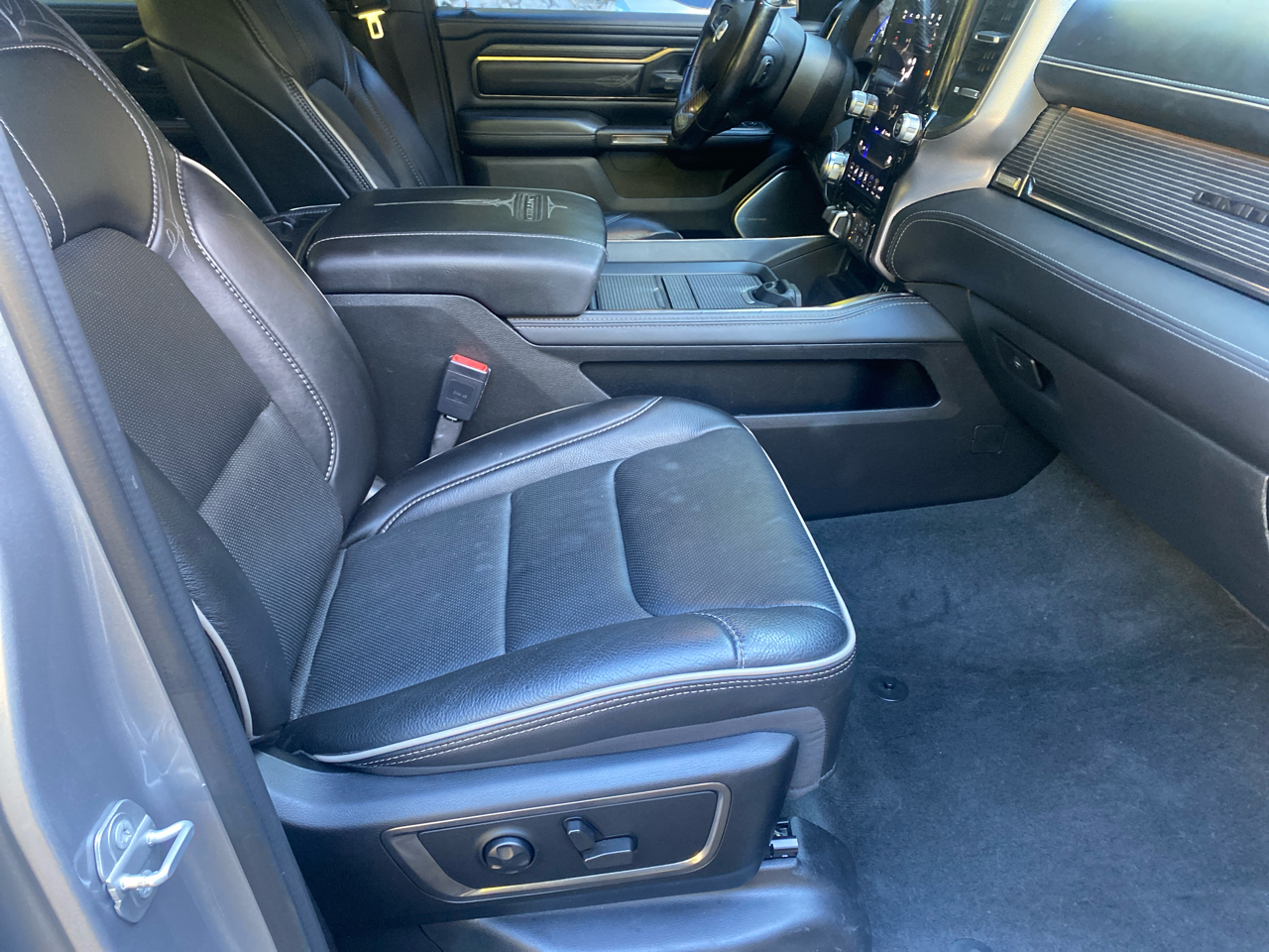 2021 Ram 1500 Limited photo 5