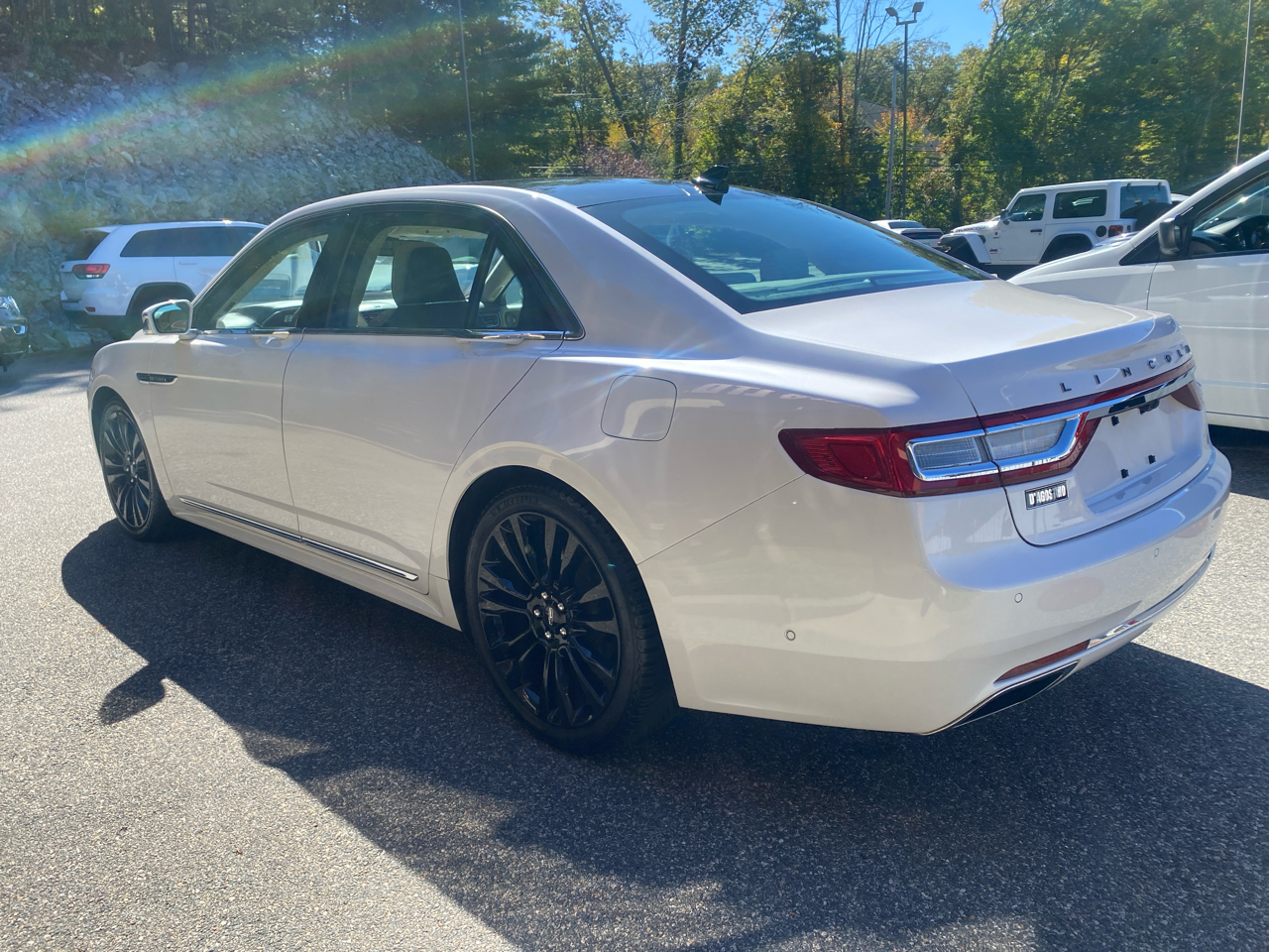 2018 Lincoln Continental Black Label photo 3