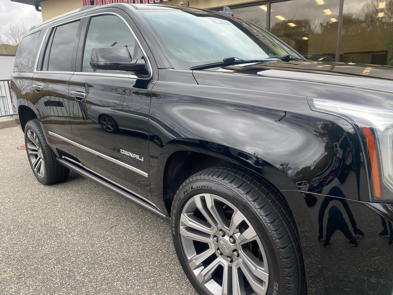 GMC Yukon Denali 4WD 2020 GMC Yukon Denali 4WD 2020