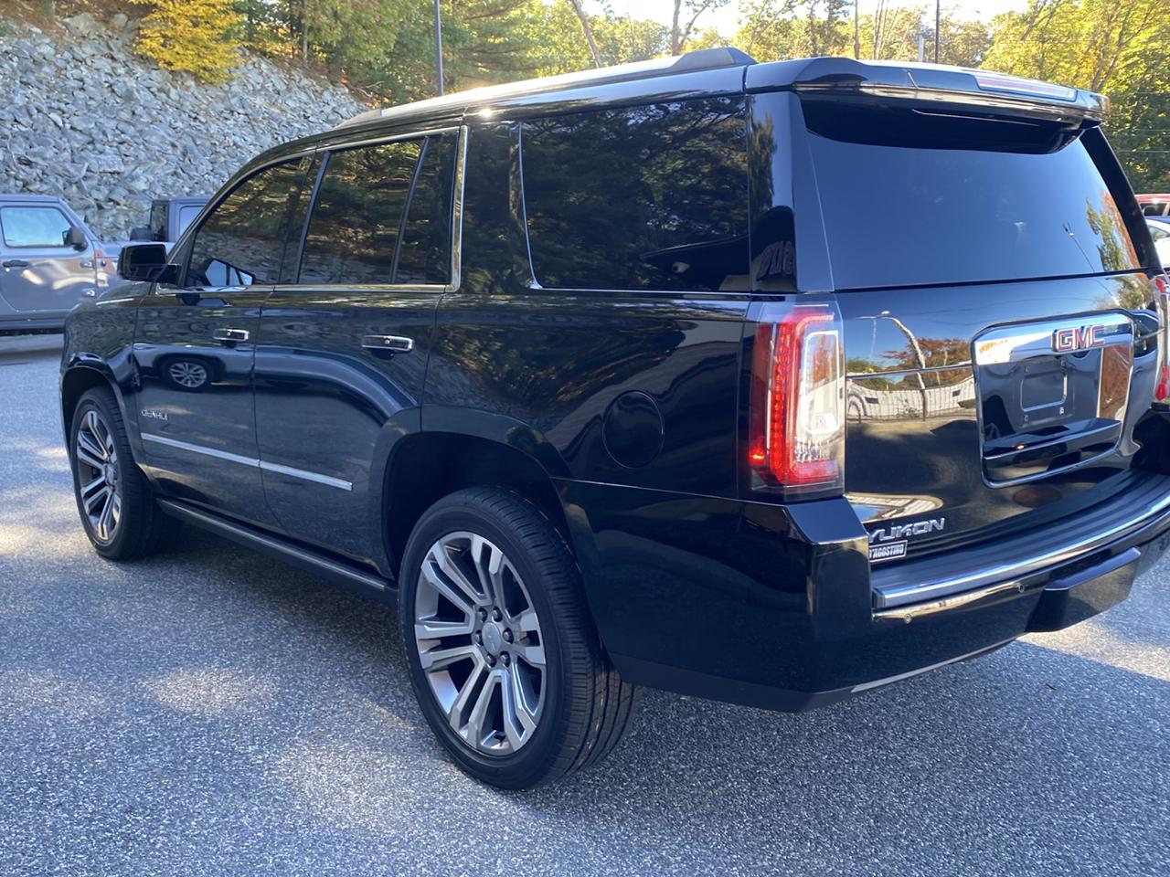 GMC Yukon Denali 4WD 2020