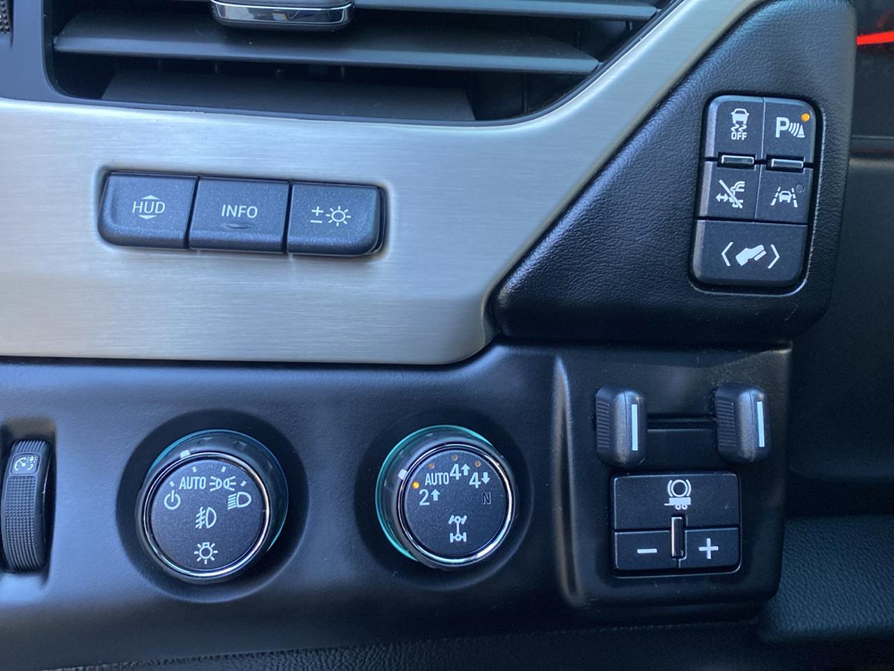 GMC Yukon Denali 4WD 2020