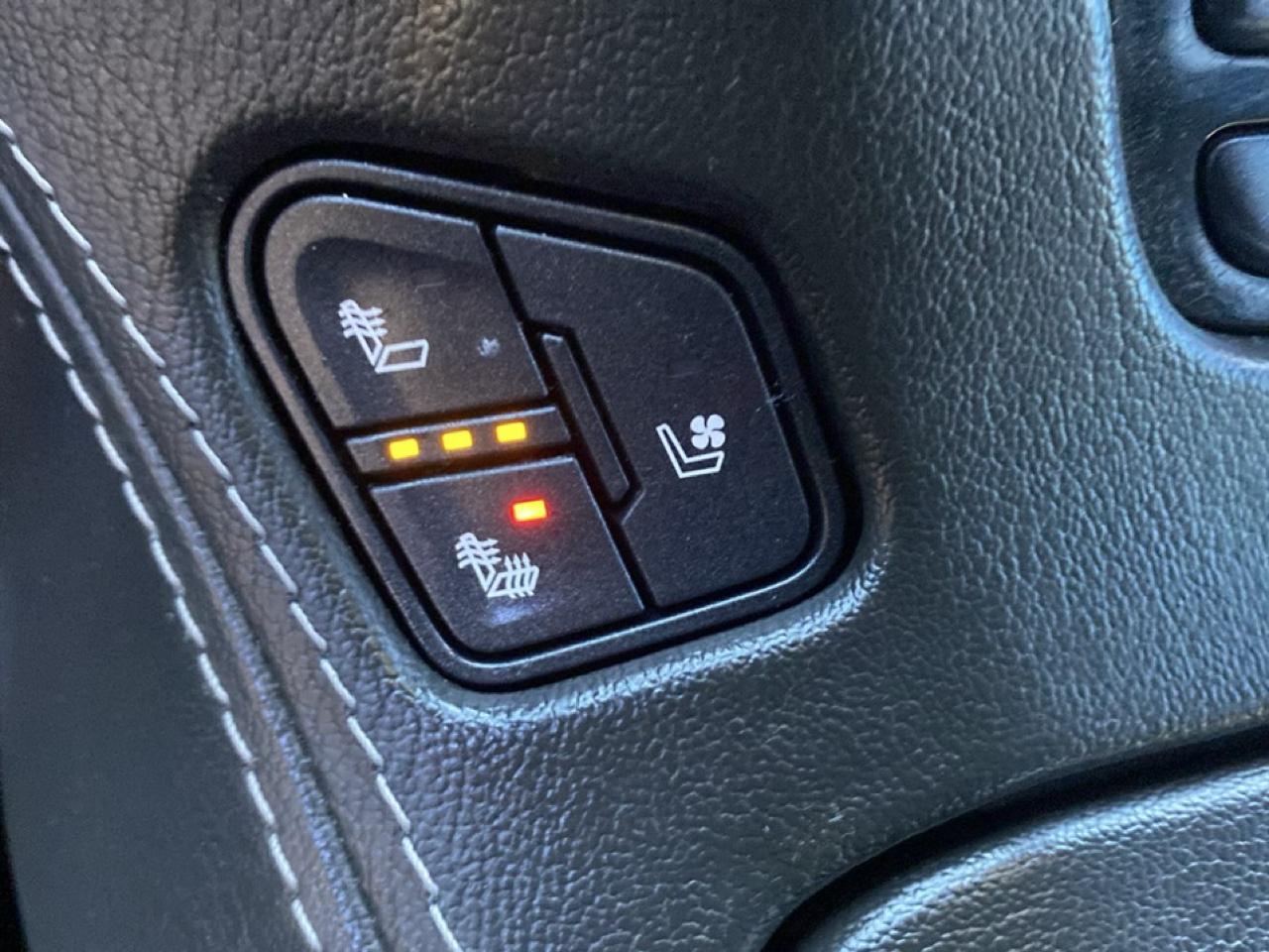 GMC Yukon Denali 4WD 2020