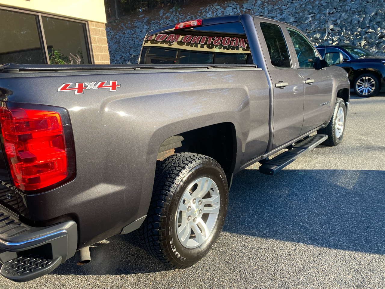 Chevrolet Silverado 1500 4WD Ext Cab 143.5" LT 2014