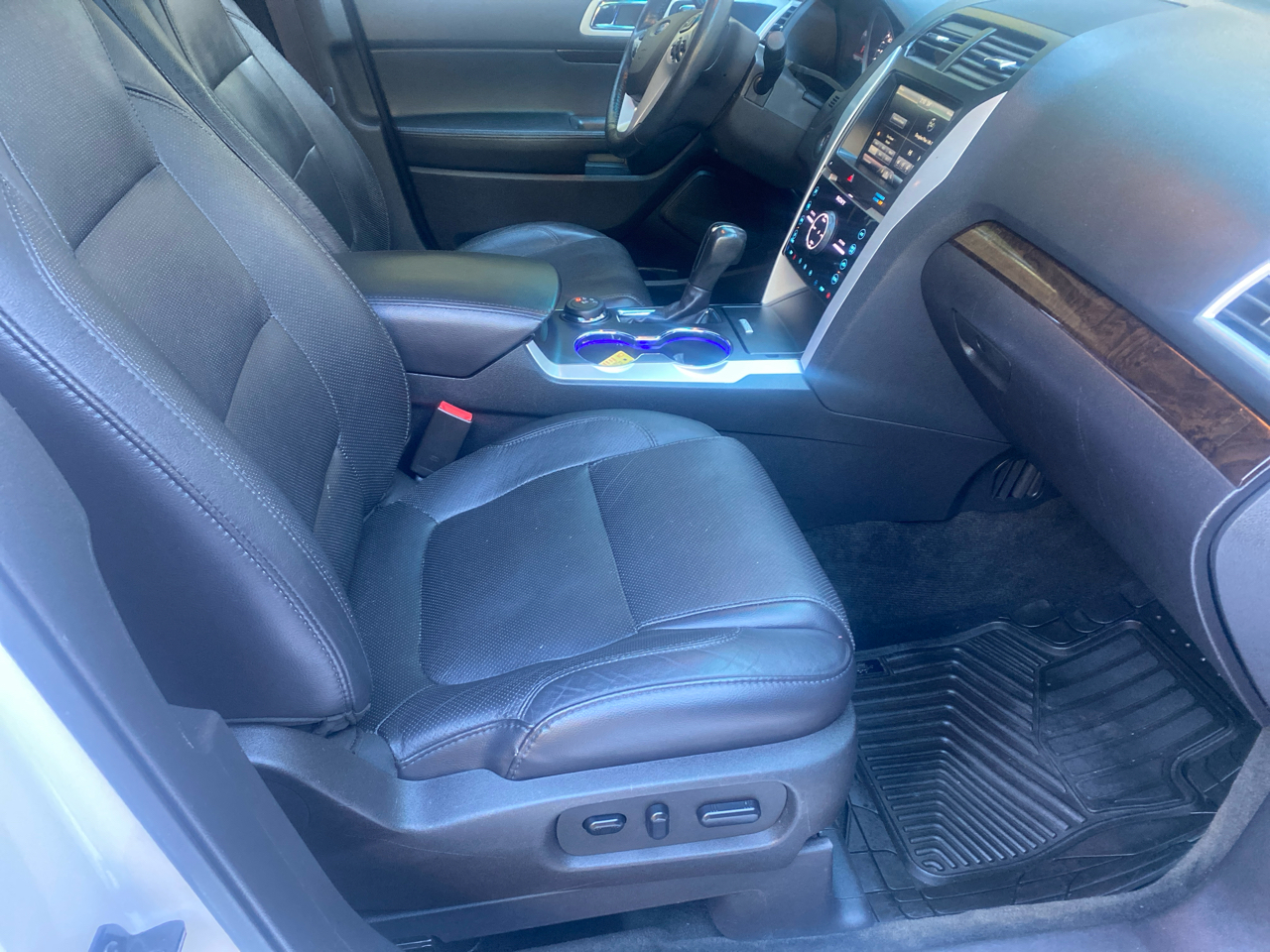 Ford Explorer Limited 4WD 2015