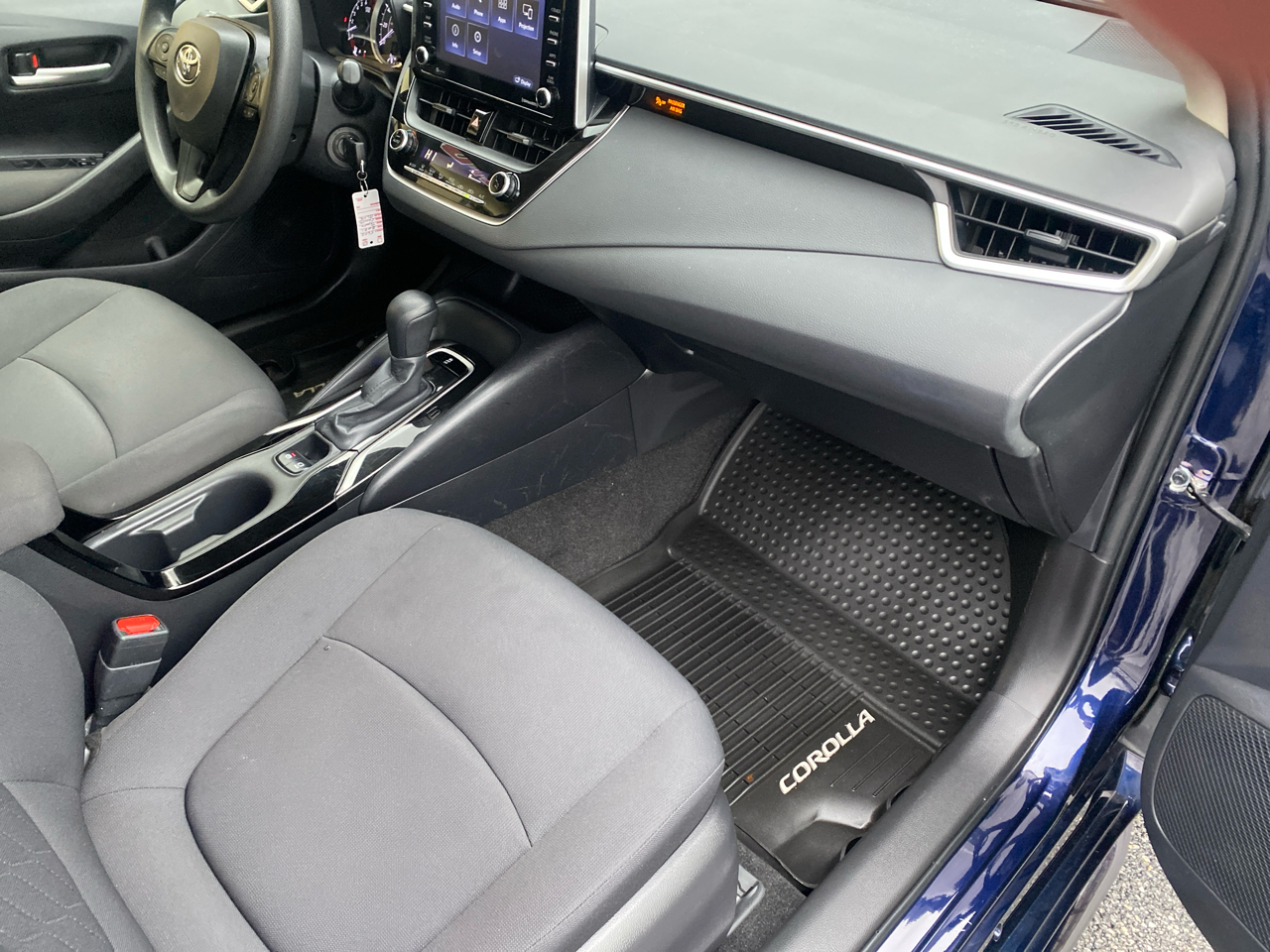 Toyota Corolla LE 2021