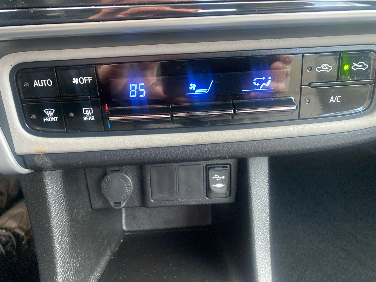 Toyota Corolla L CVT 2018