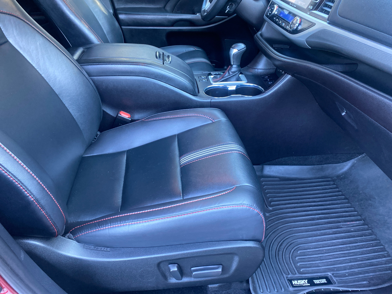 Toyota Highlander SE AWD V6 2019