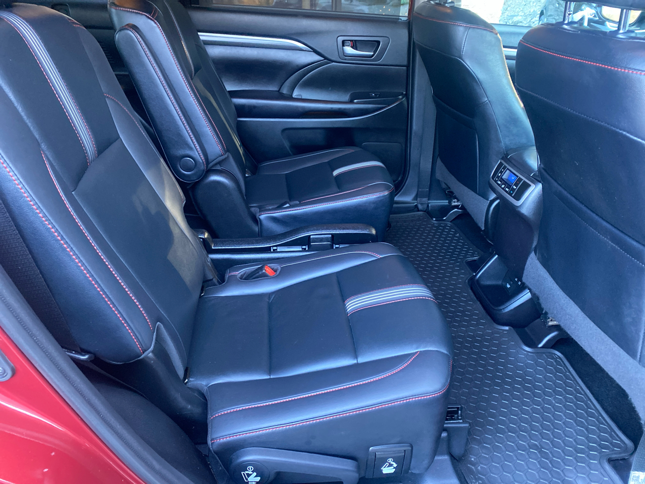 Toyota Highlander SE AWD V6 2019