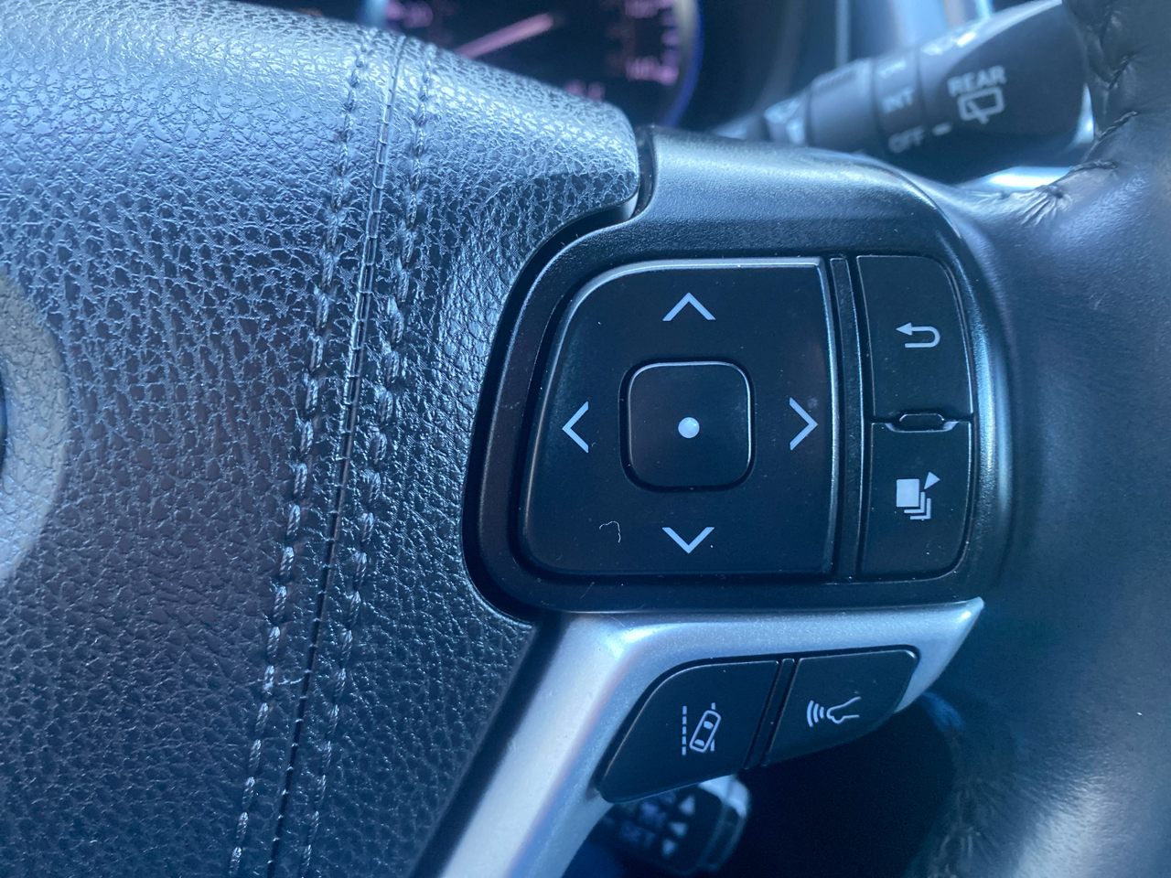 Toyota Highlander SE AWD V6 2019