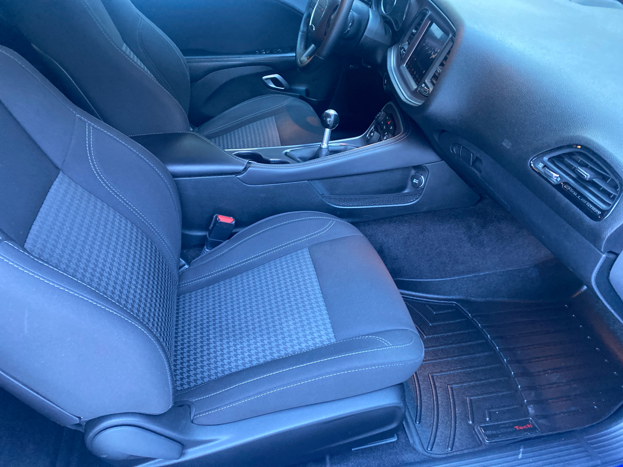 Dodge Challenger R/T RWD 2018