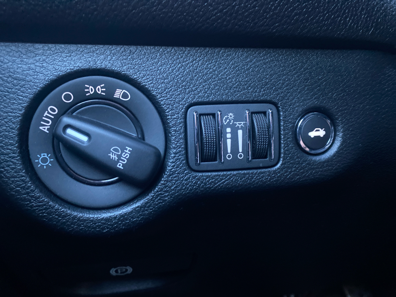 Dodge Challenger R/T RWD 2018