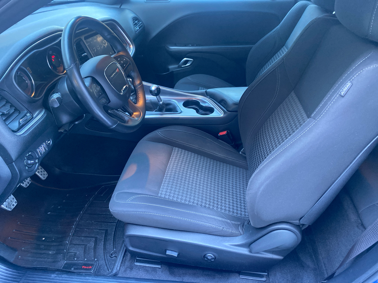 Dodge Challenger R/T RWD 2018