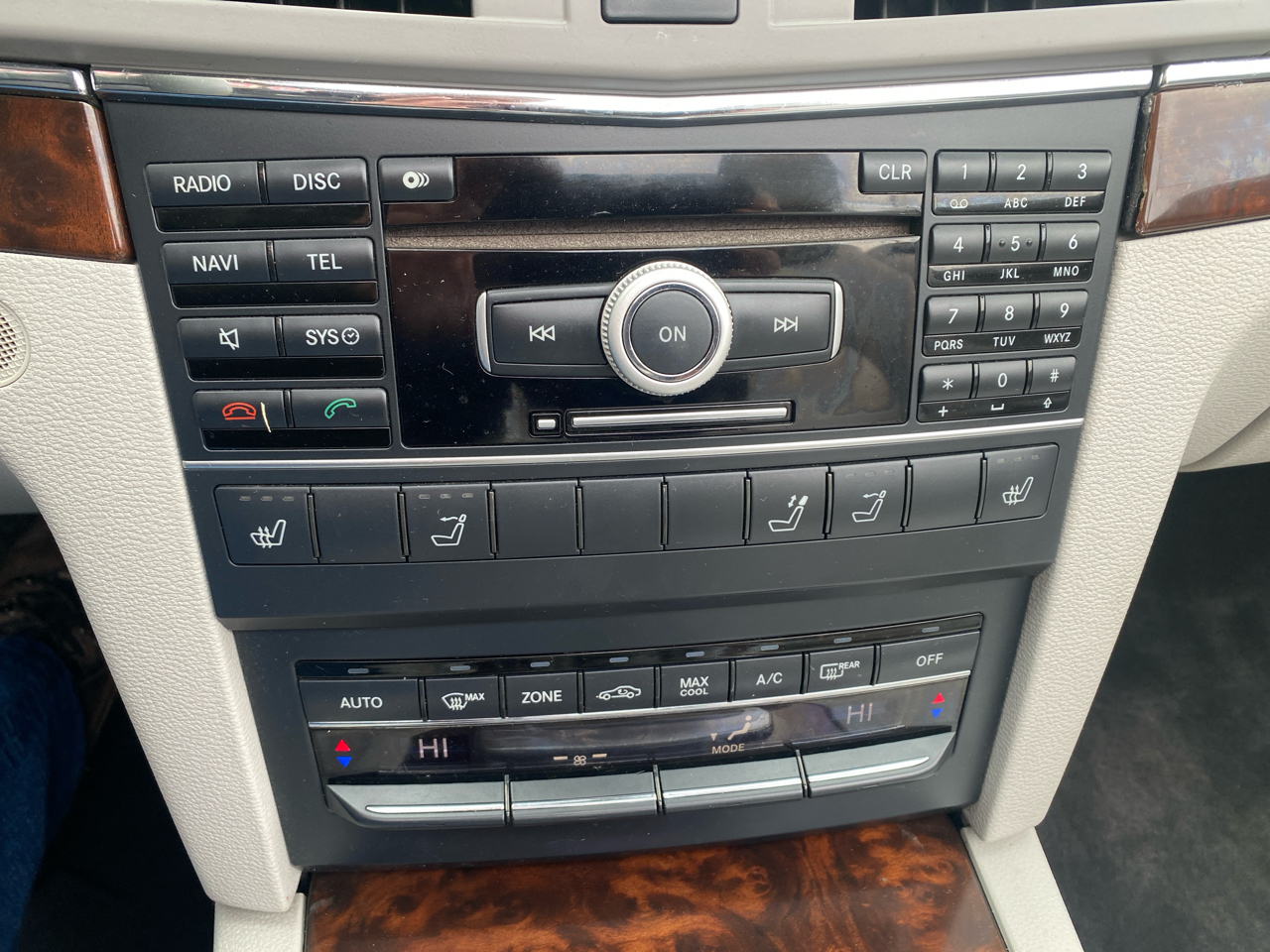 Mercedes-Benz E-Class E350 Cabriolet 2011