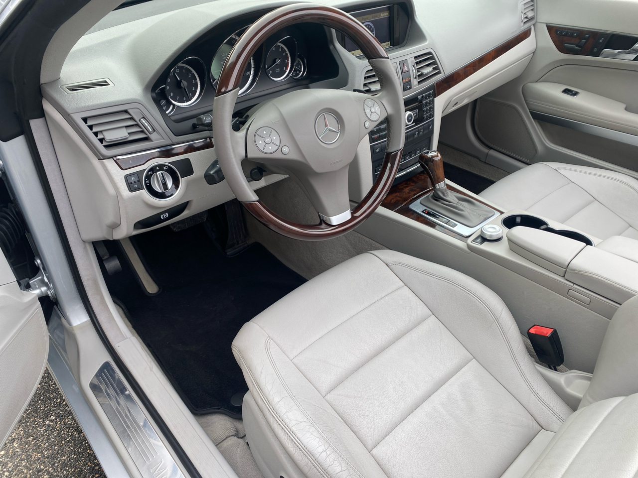 Mercedes-Benz E-Class E350 Cabriolet 2011