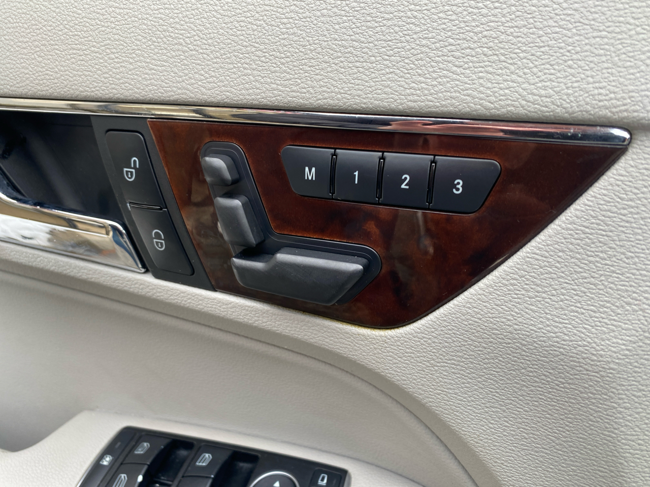 Mercedes-Benz E-Class E350 Cabriolet 2011