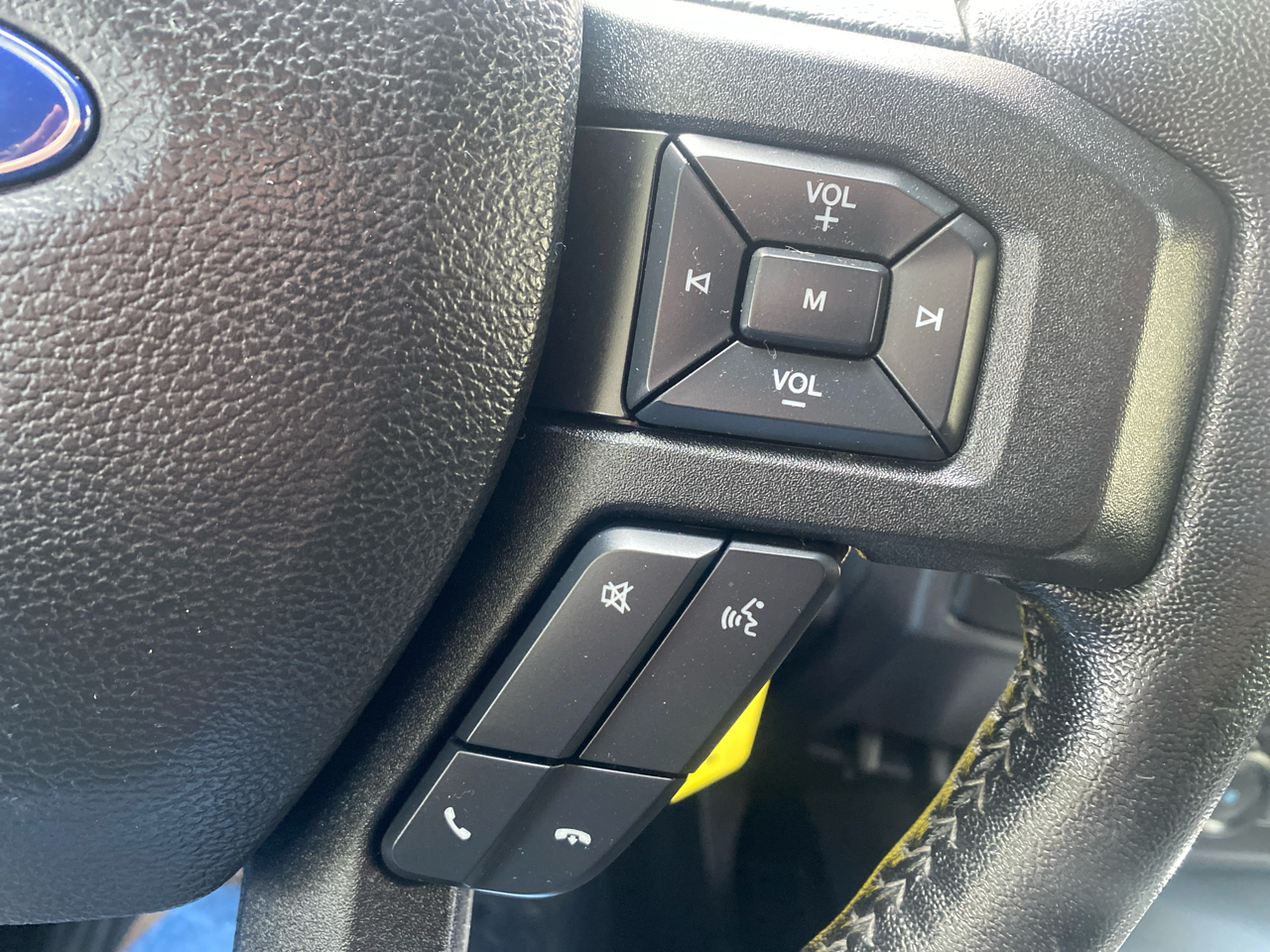 Ford F-150 4WD SuperCrew 145" XLT 2019