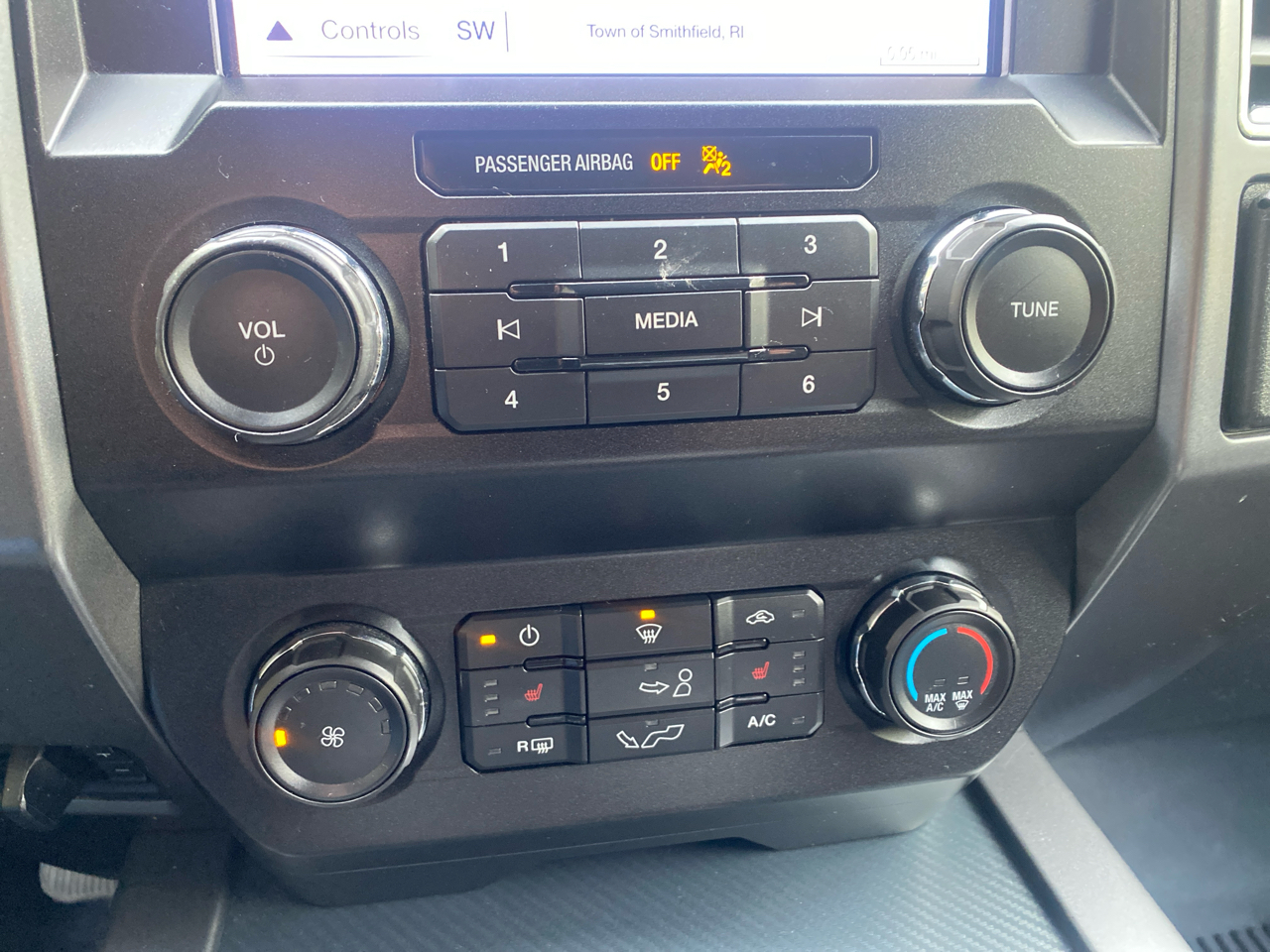 Ford F-150 4WD SuperCrew 145" XLT 2019