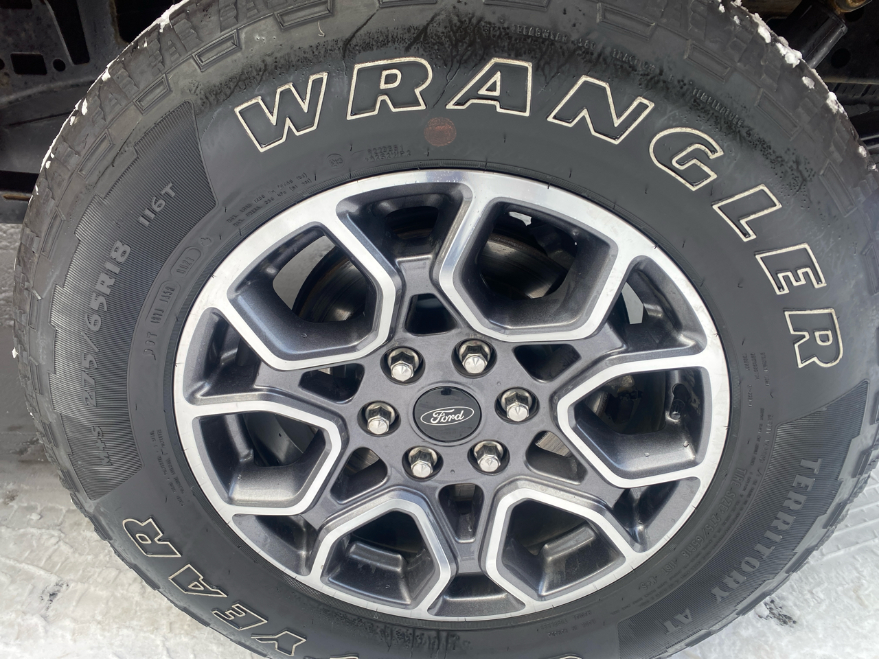 Ford F-150 4WD SuperCrew 145" XLT 2019