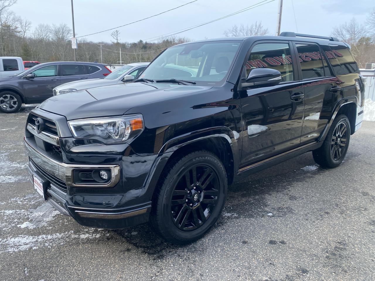 Toyota 4Runner Nightshade 4WD 2021